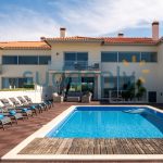 Holiday Rentals in Praia D'El Rey 131