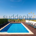 Holiday Rentals in Praia D'El Rey 133