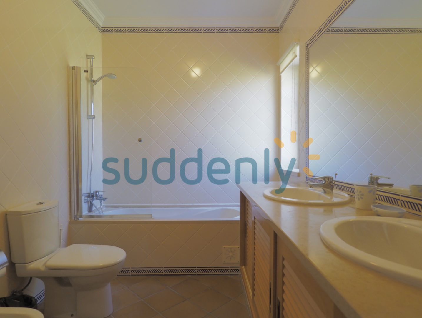 Holiday Rentals in Praia D'El Rey 20