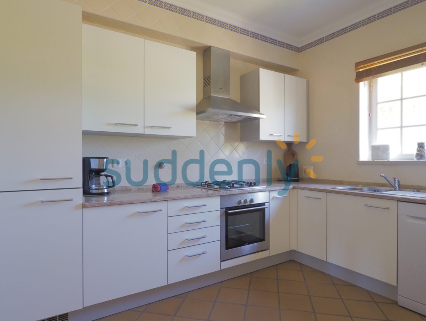 Holiday Rentals in Praia D'El Rey 15