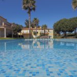 Holiday Rentals in Praia D'El Rey 51