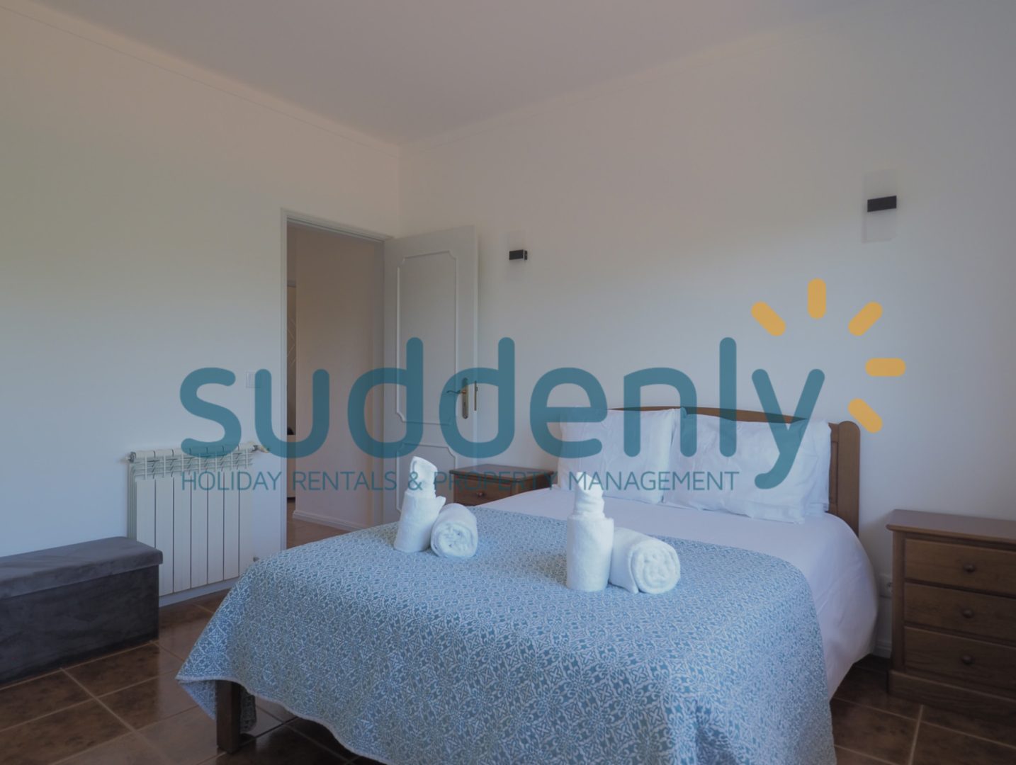 Holiday Rentals in Praia D'El Rey 24