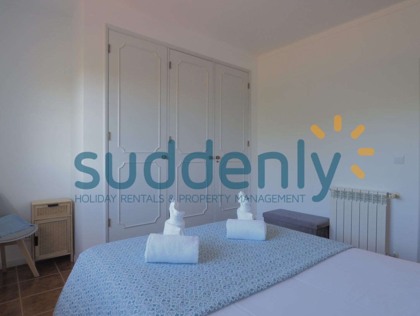 Holiday Rentals in Praia D'El Rey 22
