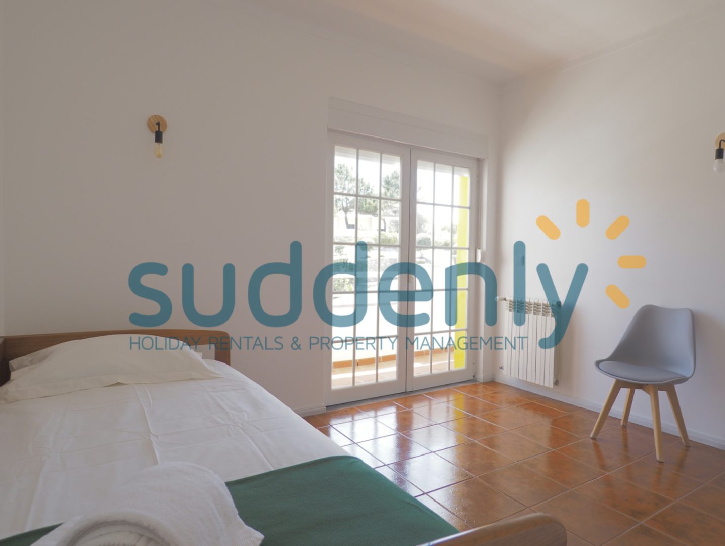 Holiday Rentals in Praia D'El Rey 28