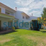 Holiday Rentals in Praia D'El Rey 74