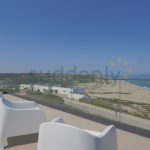 Holiday Rentals in Praia D'El Rey 473
